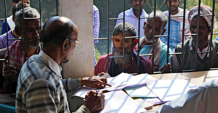 Photo of কী ঘটছে আসামের দেড় কোটি মানুষের ভাগ্যে?