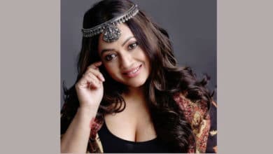 Photo of ‘কেউ তেল চায়, কেউ সেক্স করতে চায়’