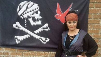 Photo of প্রেতাত্মার সঙ্গে প্রেম ও বিয়ে, অতঃপর ডিভোর্স