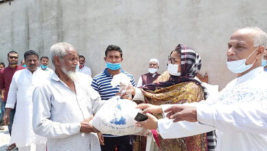 Photo of মানবিক সেবা নিয়ে মানুষের পাশে  লক্ষ্মীপুরের এমপি দম্পতি