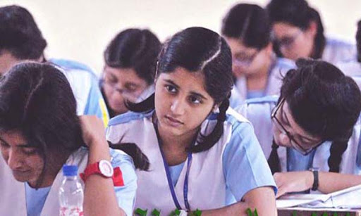 Photo of বিশ্ববিদ্যালয়ে ভর্তি,আনন্দের পর উদ্বেগে শিক্ষার্থী-অভিভাবক