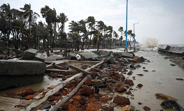 Photo of ঘূর্ণিঝড় ‘গুলাব’র তাণ্ডবে ভারতে ৩ জন নিহত!