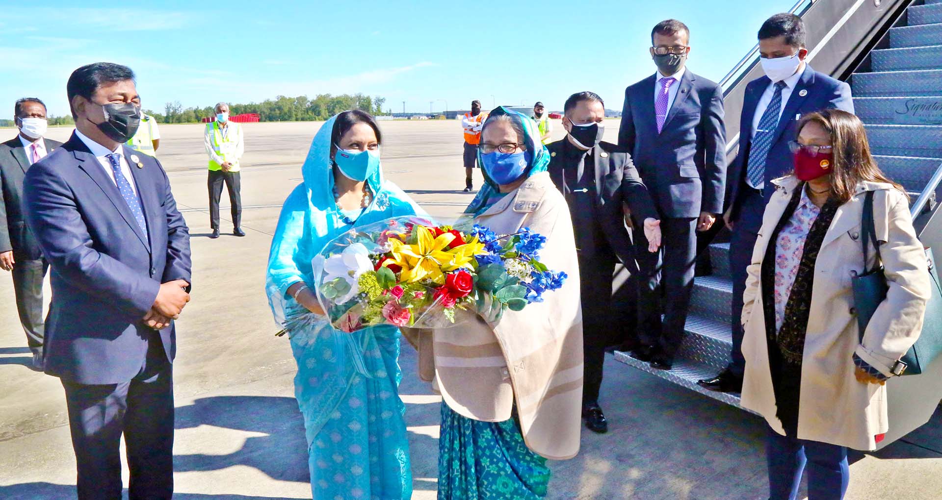 Photo of নিউইয়র্ক থেকে ওয়াশিংটনে প্রধানমন্ত্রী