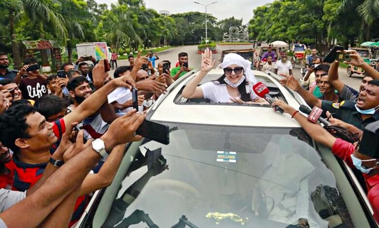 Photo of মুক্তি পেলেন চিত্রনায়িকা পরীমনি