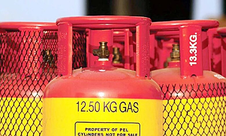 Photo of যুক্তিসংগত এলপিজি গ্যাসের দাম নির্ধারণের দাবি ব্যবসায়ীদের