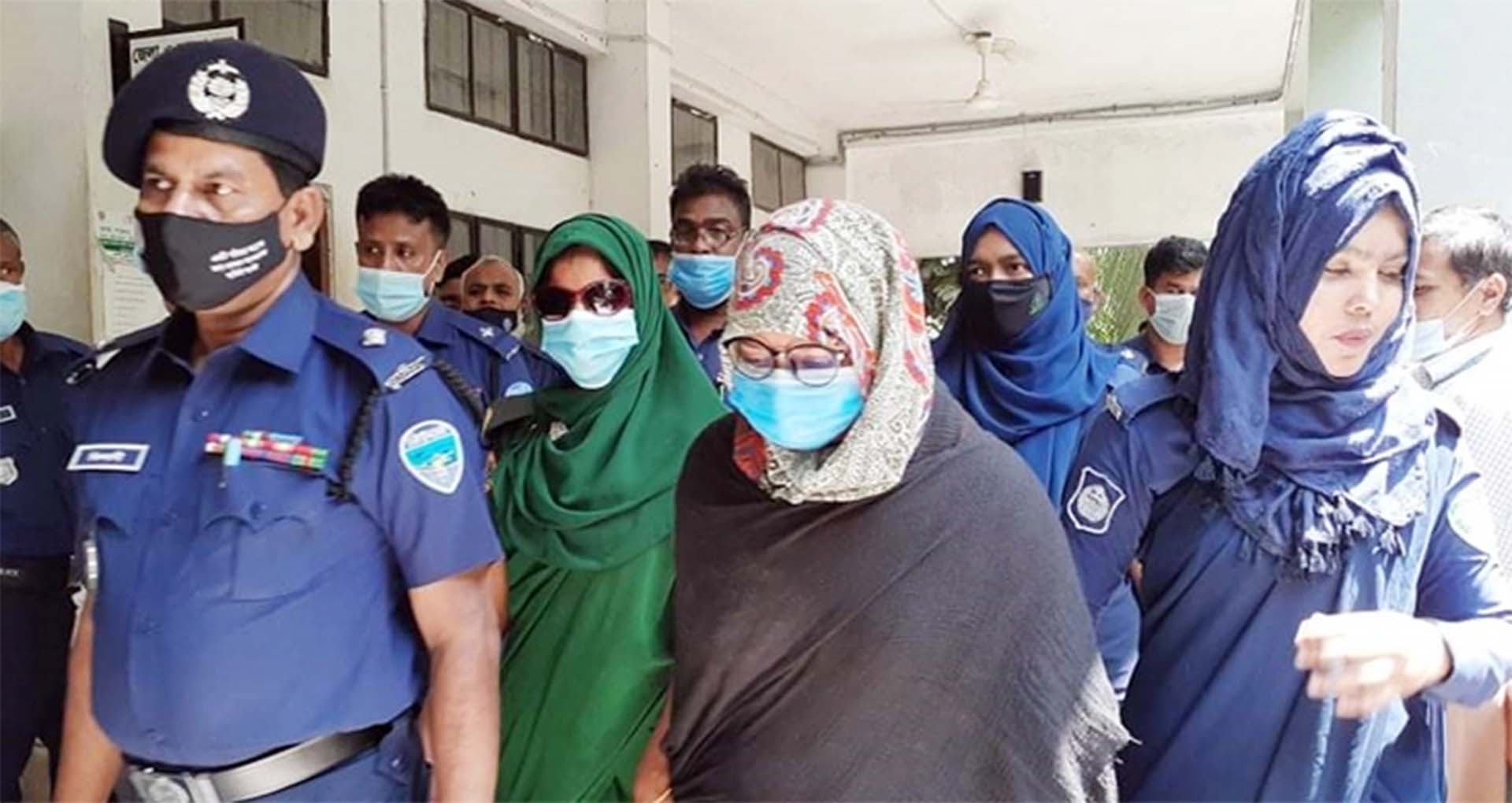 Photo of স্বামী হত্যায় স্ত্রীর যাবজ্জীবন