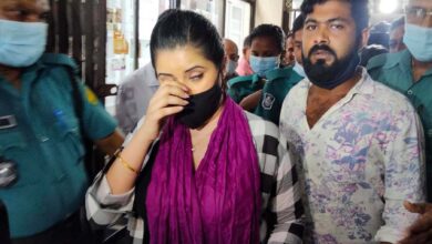 Photo of হাজিরা দিতে এসে আদালতের হাজতখানায় পরীমনি