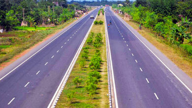 Photo of নতুন সড়ক না করে বিদ্যমান রাস্তা সংস্কারের নির্দেশ প্রধানমন্ত্রীর