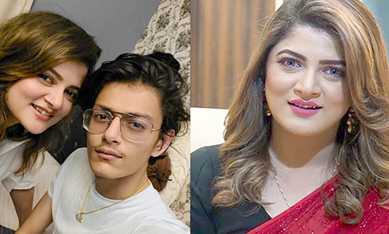 Photo of শ্রাবন্তীর মা হওয়া নিয়ে রহস্য ফাঁস