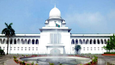 Photo of হাইকোর্টের তদন্তের নির্দেশ : বোরকা-হিজাব পরায় হয়রানি