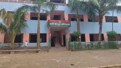 Photo of শিক্ষক হত্যা: ৫ দিন পর স্কুলে পাঠদান শুরু