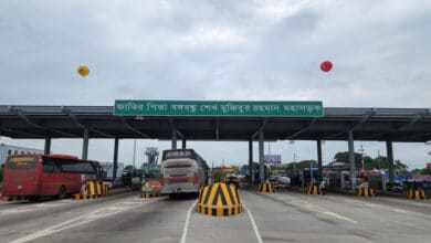 Photo of ঢাকা-মাওয়া-ভাঙ্গা এক্সপ্রেসওয়ে: ২৪ ঘণ্টায় টোল আদায় ৬৯ লাখ ৮১ হাজার