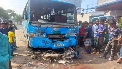 Photo of গাজীপুরে বাসচাপায় চারজনের মৃত্যু