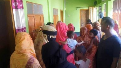 Photo of কুমিল্লায় প্রবাসীর ঘুমন্ত স্ত্রী ও শিশু সন্তানকে কুপিয়ে হত্যা