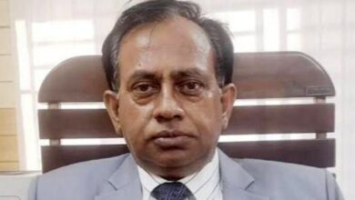 Photo of রাতে পালানোর সময় আটক সেই বন কর্মকর্তা