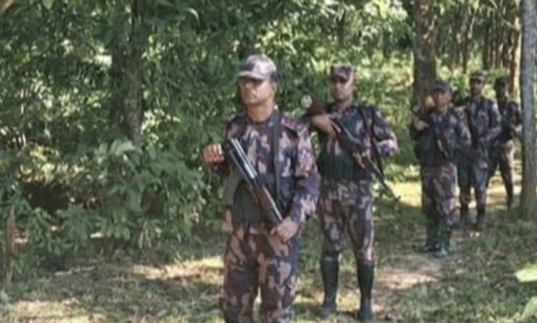 Photo of ওসমান হাদিকে গুলি: ব্রাহ্মণবাড়িয়া সীমান্তে বিজিবির সতর্কাবস্থা