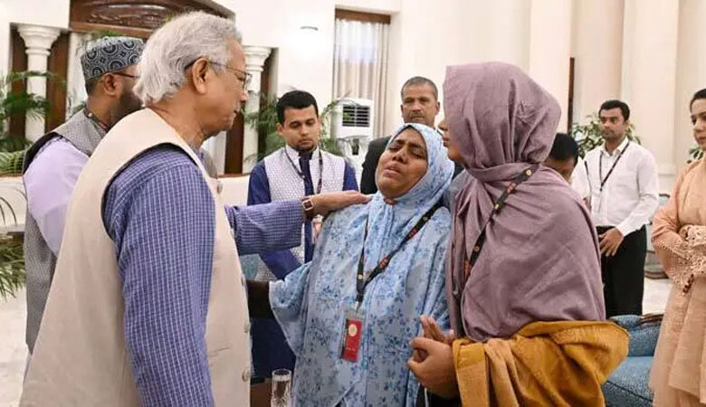 Photo of প্রধান উপদেষ্টার সঙ্গে হাদির পরিবারের সাক্ষাৎ, সর্বোত্তম চিকিৎসার আশ্বাস